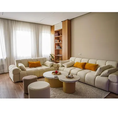 Olis View Apartmán *